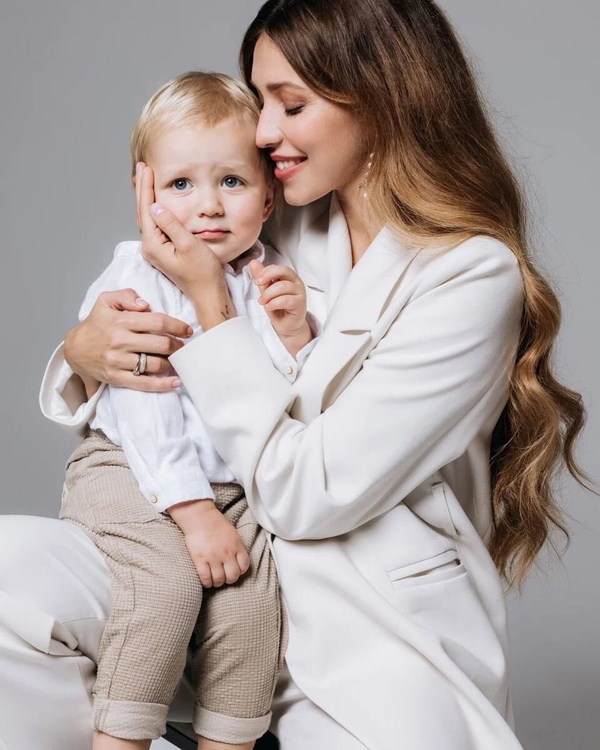 «Я плохая мать»: Регина Тодоренко оправдалась из-за болезни сына