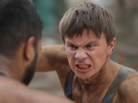 «Мир наизнанку»: Дмитрий Комаров сразится с «пакистанским Халком»