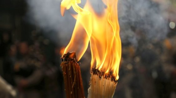 В Иерусалиме сошел Благодатный огонь