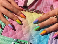 Яркий маникюр - тренд лета 2021: ТОП-20 лучших идей