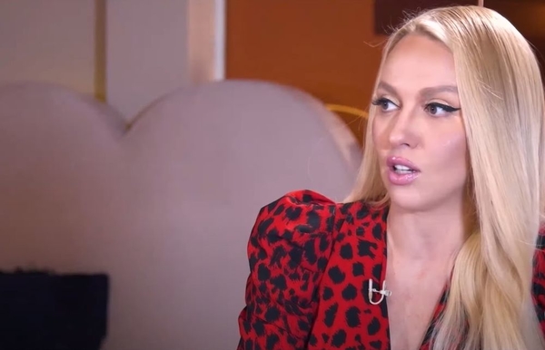 «Он влюбился в этот образ»: Полякова рассказала о знакомстве с мужем