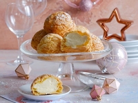 В чем отличие между профитролями и эклерами?