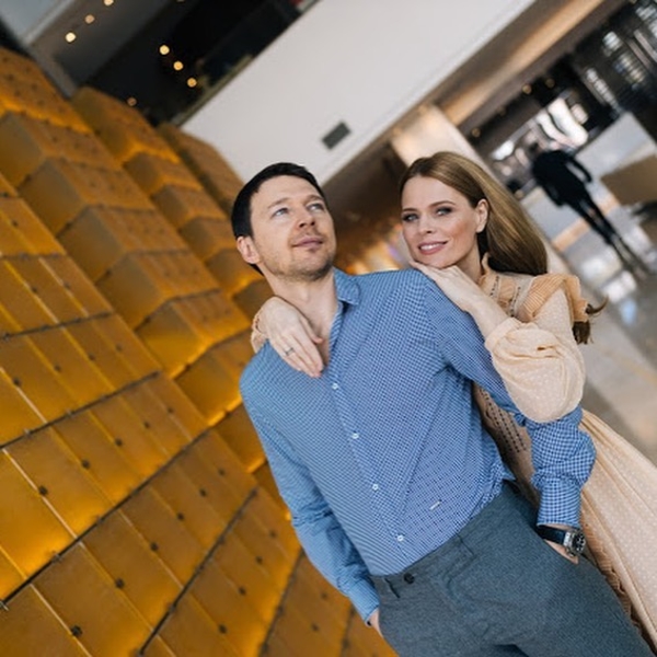 Муж Ольги Фреймут снялся в ее новом уроке этикета