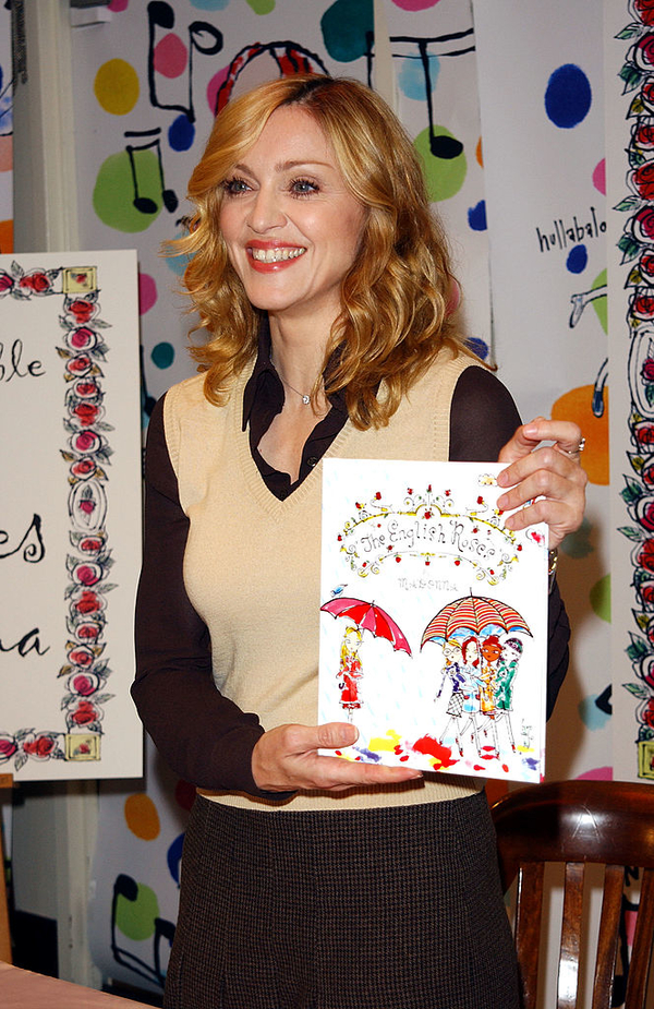 ТОП-15 украинских и зарубежных звезд, которые пишут книги