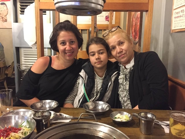 Мамы, с праздником: редакция Ivona поздравляет самых дорогих и любимых