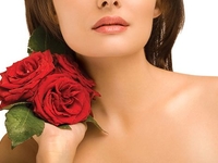 Как сохранить молодость шеи и зоны декольте: ТОП-5 лайфхаков