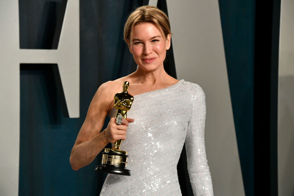 Пластический хирург рассекретил, какие процедуры делала Рене Зеллвегер