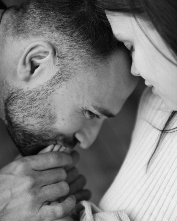 Экс-холостяк Макс Михайлюк очаровал первой фотосессией с дочерью