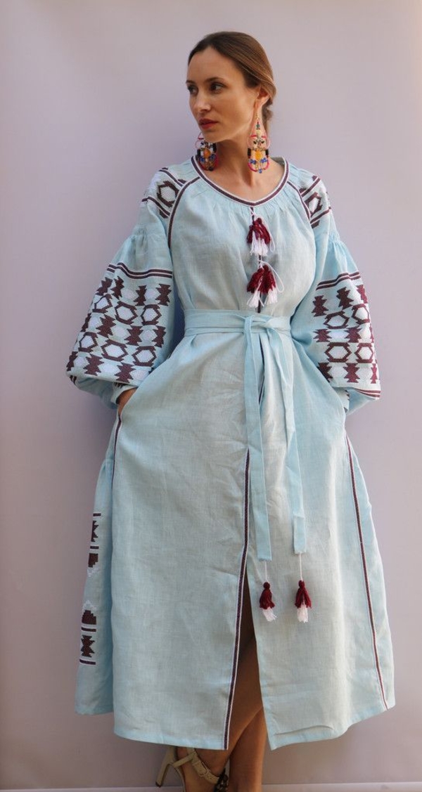 Как носить вышиванку: 5 модных решений