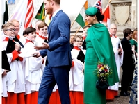 Принц Гарри и Меган Маркл стали родителями во второй раз