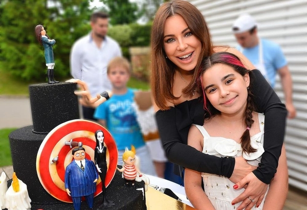 Ани Лорак и ее экс-муж показали, как отметили 10-летие дочери