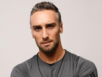 Иракли Макацария рассказал об отношениях с 19-летней возлюбленной