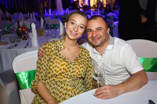 Жена Виктора Павлика показала подарок в честь рождения сына