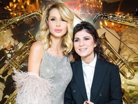 Крапивина после ухода от Лободы решила снять фильм