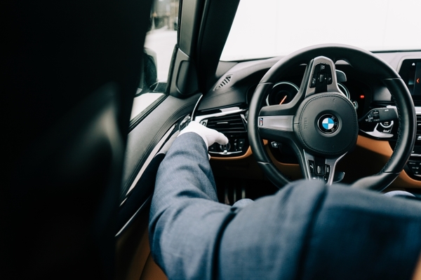 Як захистити машину від шахраїв?