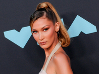 Образ, который подчеркнет все достоинства фигуры: показывает Белла Хадид