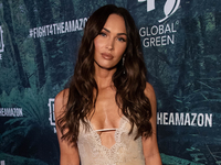 Осторожно, горячо: Меган Фокс в очень провокационном образе