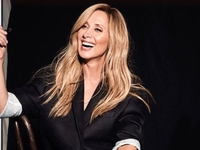 Лара Фабиан показала редкие фото с мужем-иллюзионистом