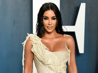 Самый горячий тренд лета 2021: показывает Ким Кардашьян