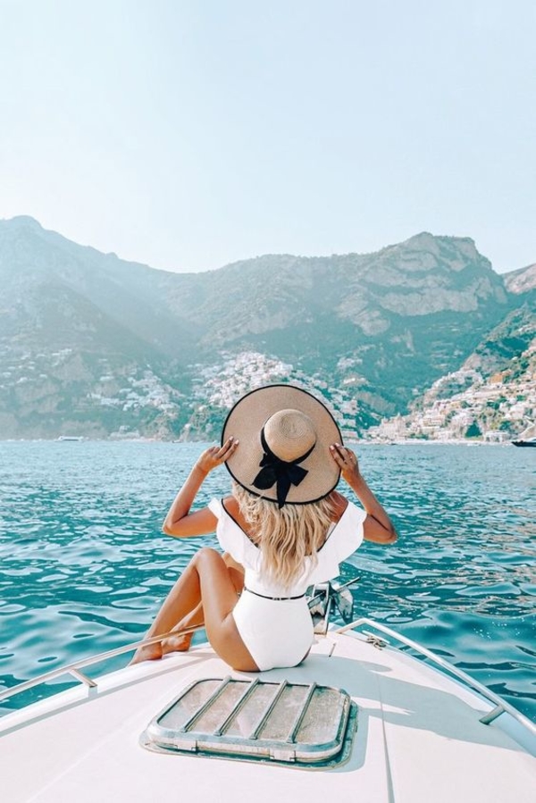 Главный летний must-have: 10 самых модных головных уборов