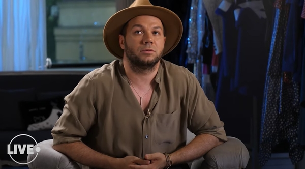 Андре Тан рассказал, почему ненавидит обувь Prada и назвал “золотые формулы” стиля