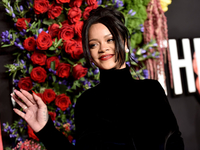 Рианна сдает в аренду роскошный особняк: Как выглядит дом певицы