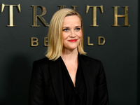 Риз Уизерспун поделилась редким фото со вторым супругом