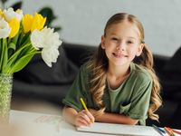 Один дома: когда и как оставлять ребенка самого