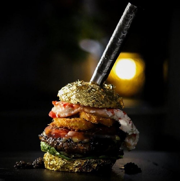 Почти 170 000 гривен за гамбургер: самый дорогой гамбургер в мире