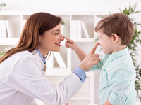 Полипы и аденоиды: в чем разница и как лечить