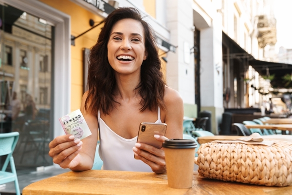 226 миллионов долларов ждут победителя. Тысячи украинцев участвуют в тираже: у вас есть время до субботы