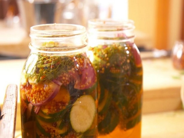 Быстрые маринованные кабачки кружочками