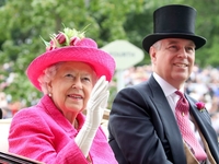 Новый скандал: сына Елизаветы II обвинили в изнасиловании