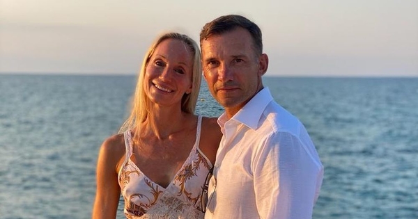 Андрей Шевченко нежно поздравил жену-модель с 43-летием