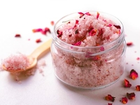 Как приготовить скраб для тела дома: 3 простых рецепта