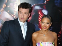 Дженнифер Лопес преподнесла дочерям Бена Аффлека роскошные подарки