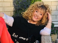 Вся в морщинах: Алла Пугачева показала лицо без макияжа