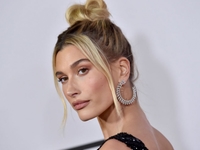 Хейли Бибер показывает, какой принт никогда не выйдет из моды