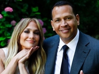 Экс-возлюбленный Дженнифер Лопес впервые прокомментировал их разрыв