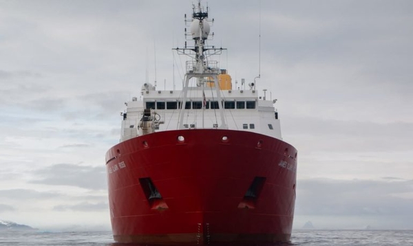Свершилось: Украина купила легендарный ледокол «Джеймс Кларк Росс»