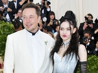 Возлюбленная Илона Маска показала на видео их общего ребенка