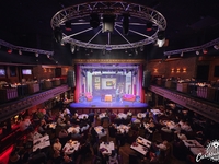 Что посмотреть в сентябре: комедийные спектакли о любви, сексе и дружбе