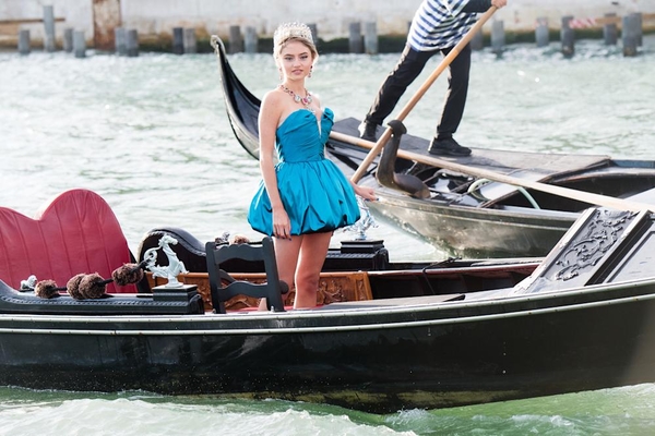 Лени Клум на показе Dolce&Gabbana в Венеции