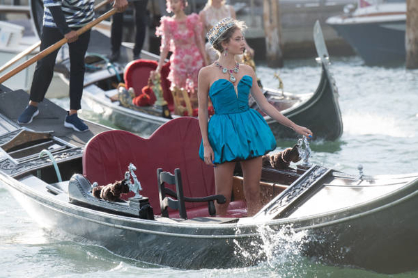 Лени Клум на показе Dolce&Gabbana в Венеции