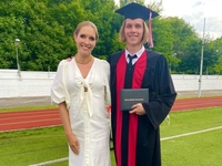 Старший сын Кати Осадчей стал студентом университета в США