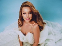 Тина Кароль показала сына в украинском наряде: фото