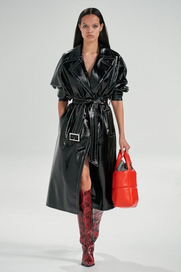 Модные тренчи и плащи на осень 2021