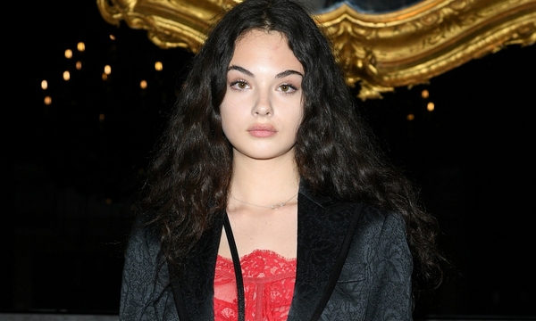 Дочь Моники Беллуччи и Венсана Касселя впервые показала бойфренда