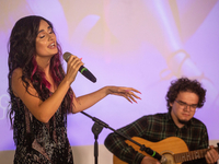 27 часов съемок и 7 контрастных образов: Анна Тринчер презентовала клип «По губам»