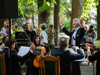 Медики пели, а музыканты лечили: как прошел необычный концерт в Киеве